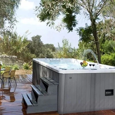 Above-Ground vs In-Ground Swim Spa: How to Choose the Right Installation Solution for Your Project